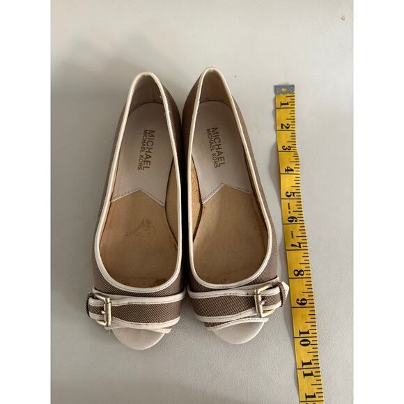MICHAEL Michael Kors Flats Tan White‎ Peep Toes Size US 5.5 MSRP 300$ - Picture 2 of 6